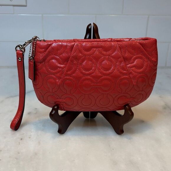 Coach Wristlet Bag Purse Leather Signature OpArt Logo Quilted Clutch Mini Bag - Picture 1 of 16